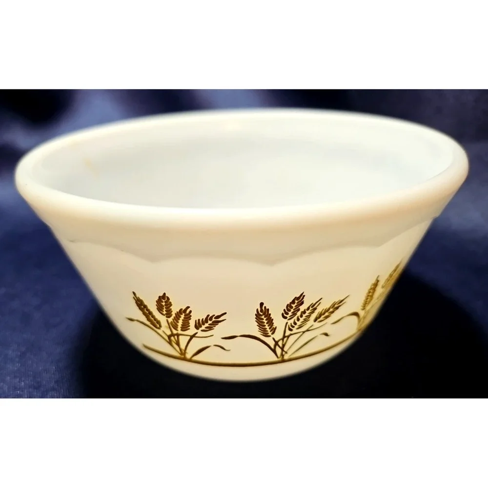 Unmarked Hazel Atlas Golden Wheat‎ Small Mixing Bowl 5
